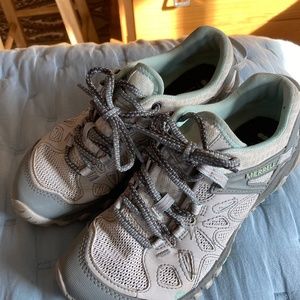 Merrill breathable shoes